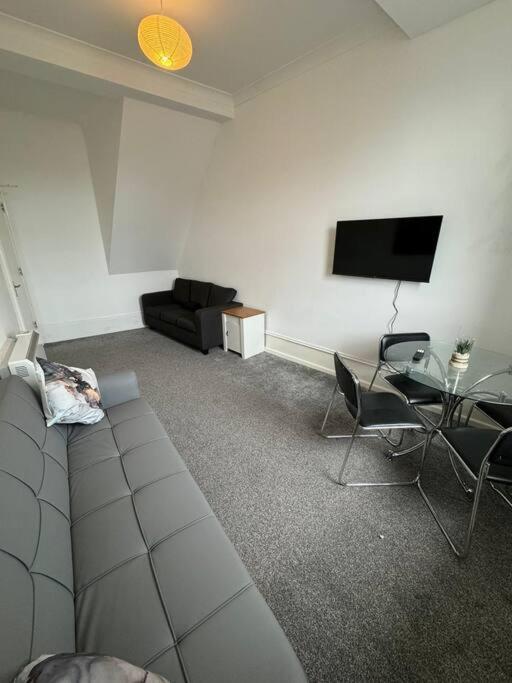 City Center Gem- Flat For 6 In Sheffield Gs404 Esterno foto